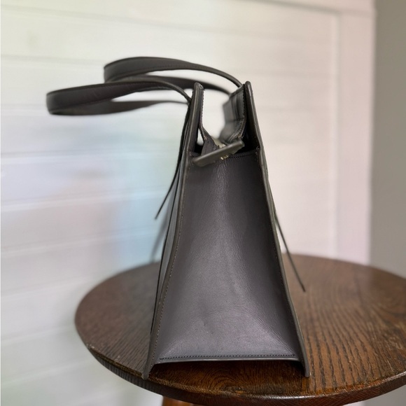 Cole Haan vestry Leather Tote Bag - Picture 6 of 14